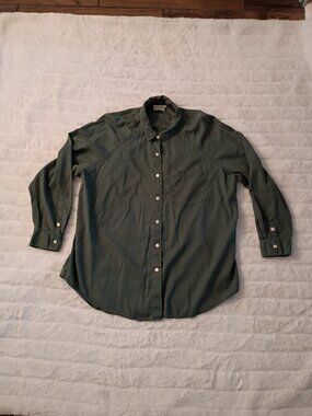 Universal Threads Button Up